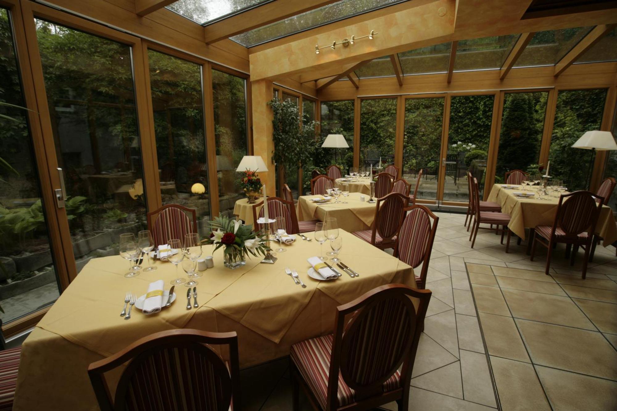 Landhotel Jagdhof Guntramsdorf Exterior photo