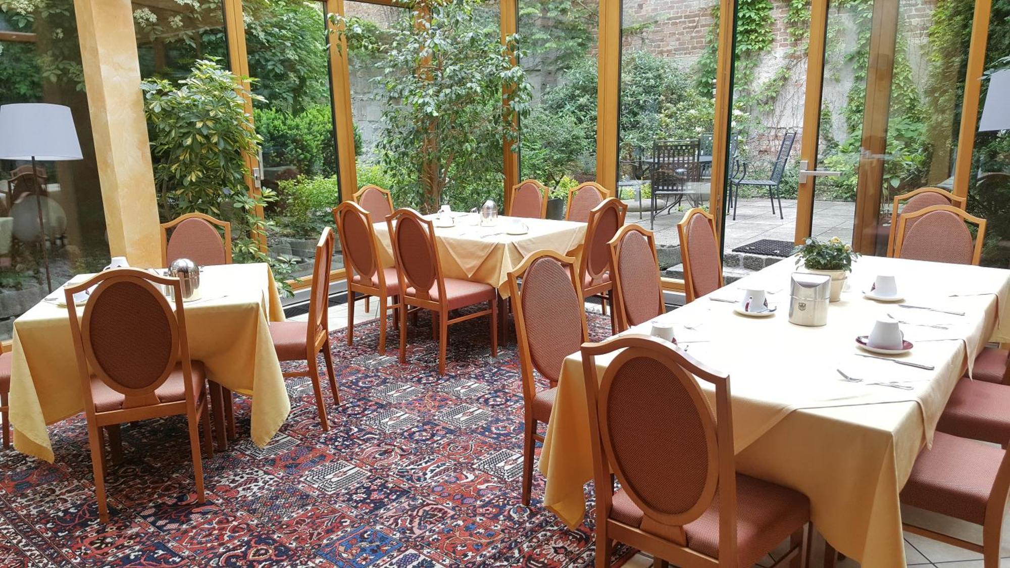 Landhotel Jagdhof Guntramsdorf Exterior photo