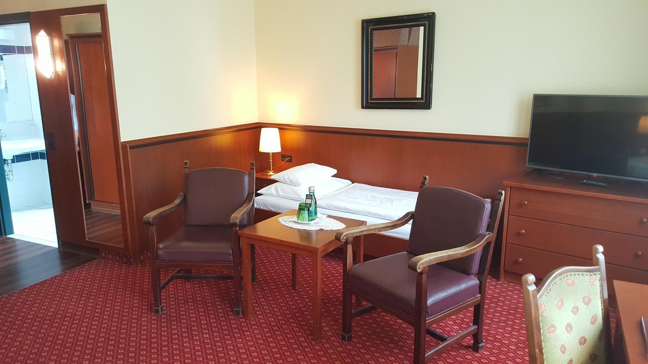 Landhotel Jagdhof Guntramsdorf Exterior photo